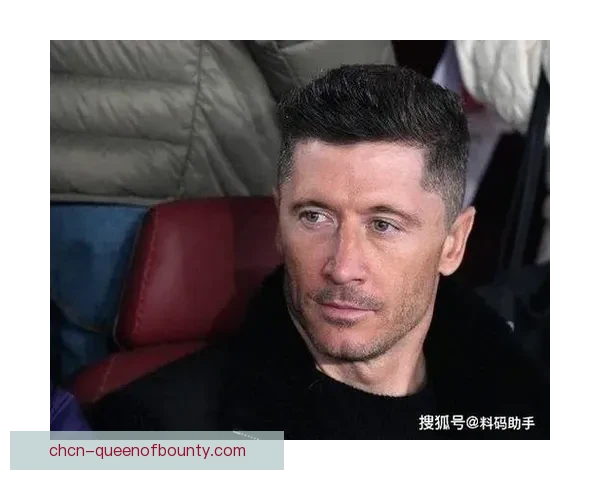 2025年11月莱万多夫斯基西甲单季进球破十五球再统治射手榜